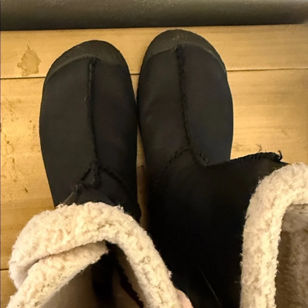 Black Shearling-Trim Winter Boots with Toggle Accents